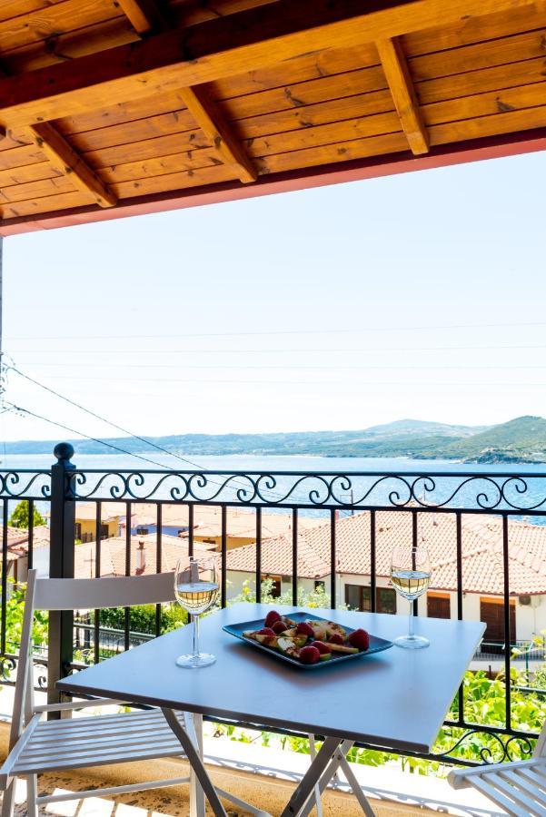 Avli Apartments Pyrgadikia Bagian luar foto