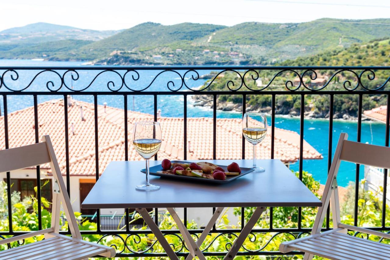 Avli Apartments Pyrgadikia Bagian luar foto