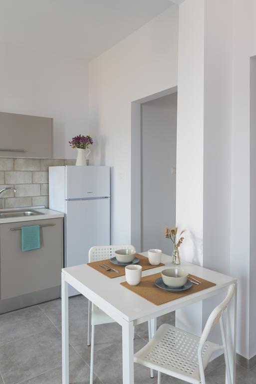 Avli Apartments Pyrgadikia Bagian luar foto