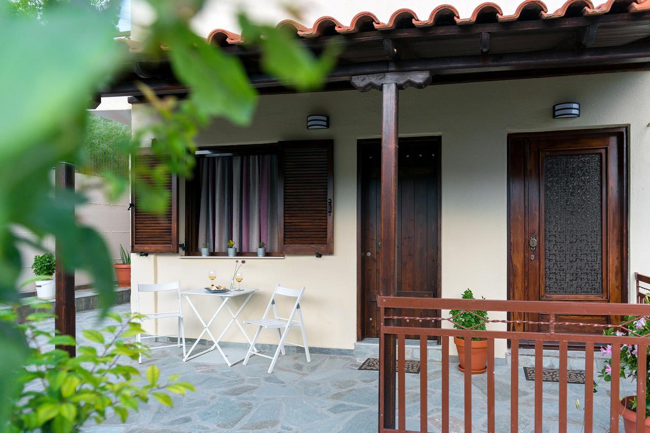 Avli Apartments Pyrgadikia Bagian luar foto
