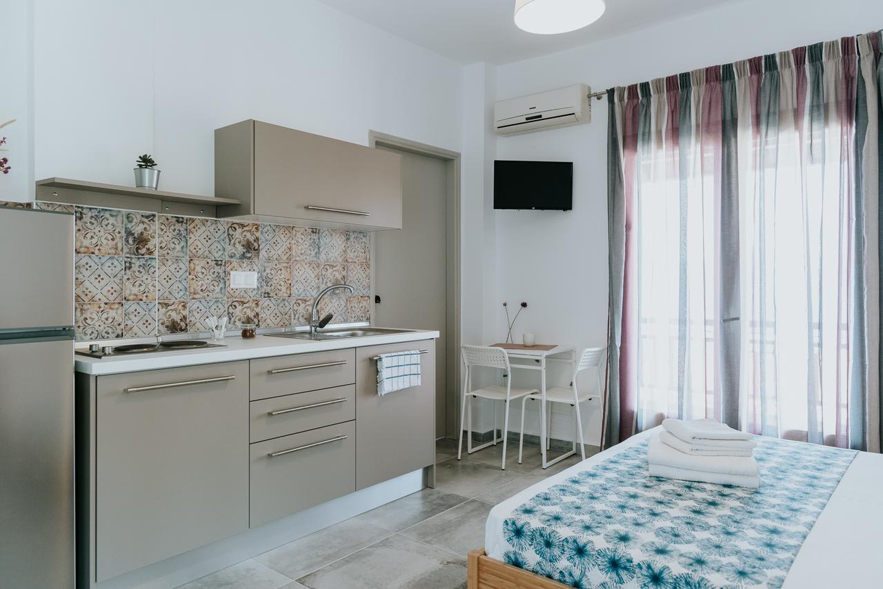 Avli Apartments Pyrgadikia Bagian luar foto